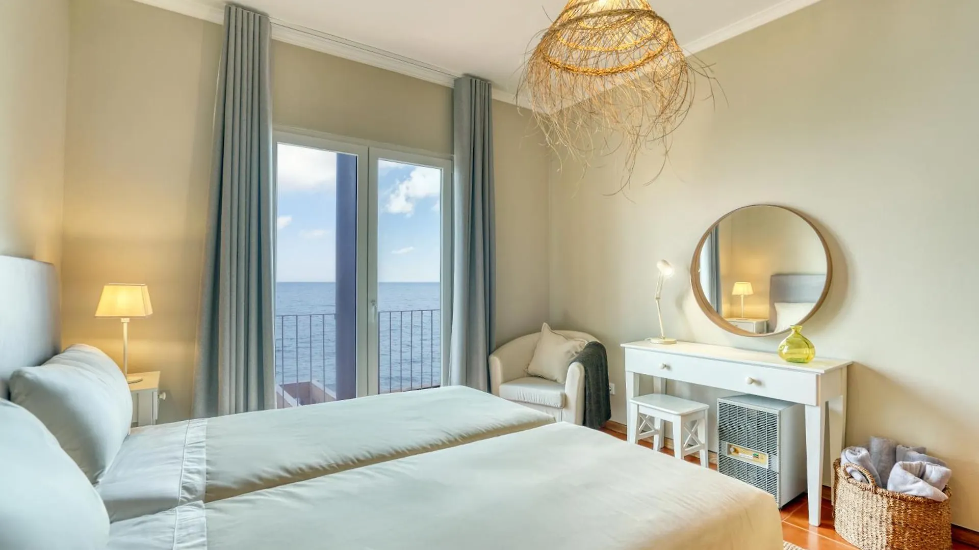 Villa Casa Da Rocha By Pleasantconcept Santana